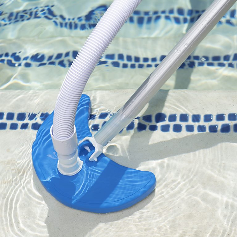 Curved Vinyl Liner Vacuum Poolmaster