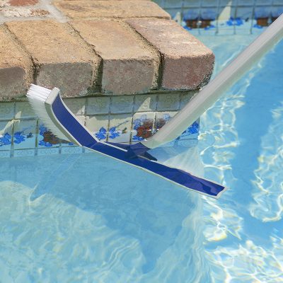 18" Vinyl Liner Brush with Rubber Bumper - Image 5