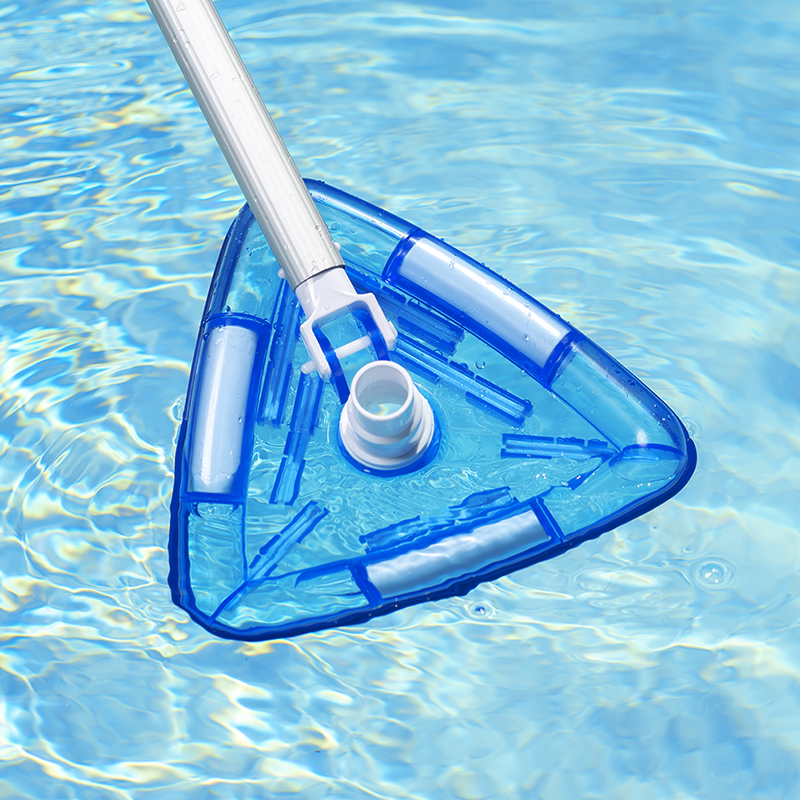 ClearView Triangle Vinyl Liner Vacuum Poolmaster