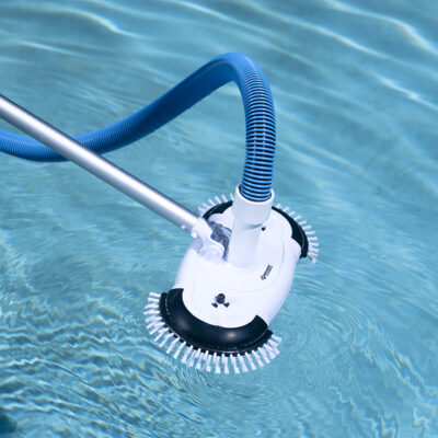 Deluxe Air-Relief Vinyl Liner Vacuum - Image 4