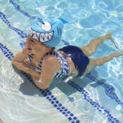 99033LsBlueSmilingPiranhaSiliconeSwimCapRGB800px